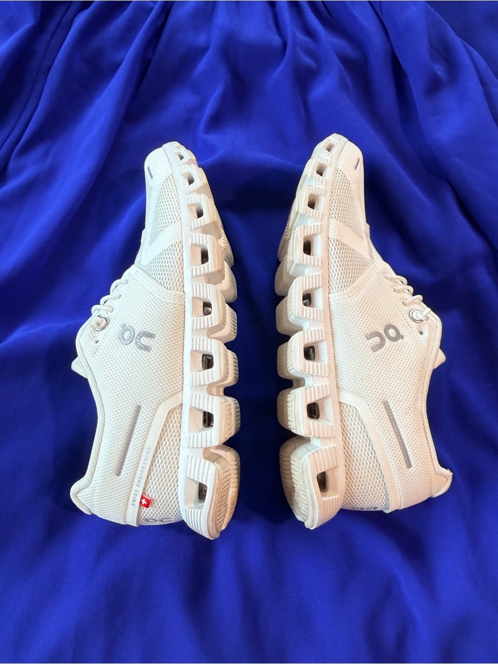 On Cloud Women's Athletic Shoe in White